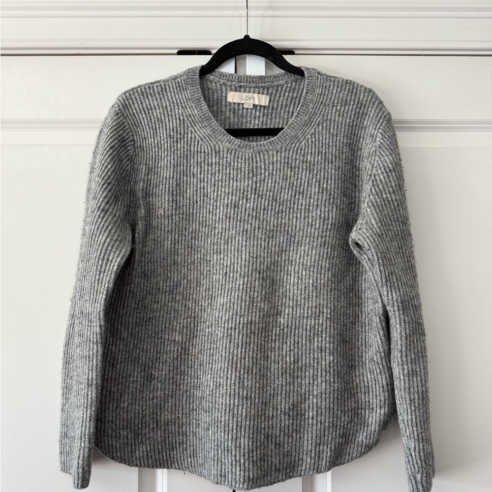 LOFT Gray Ribbed Crewneck Sweater